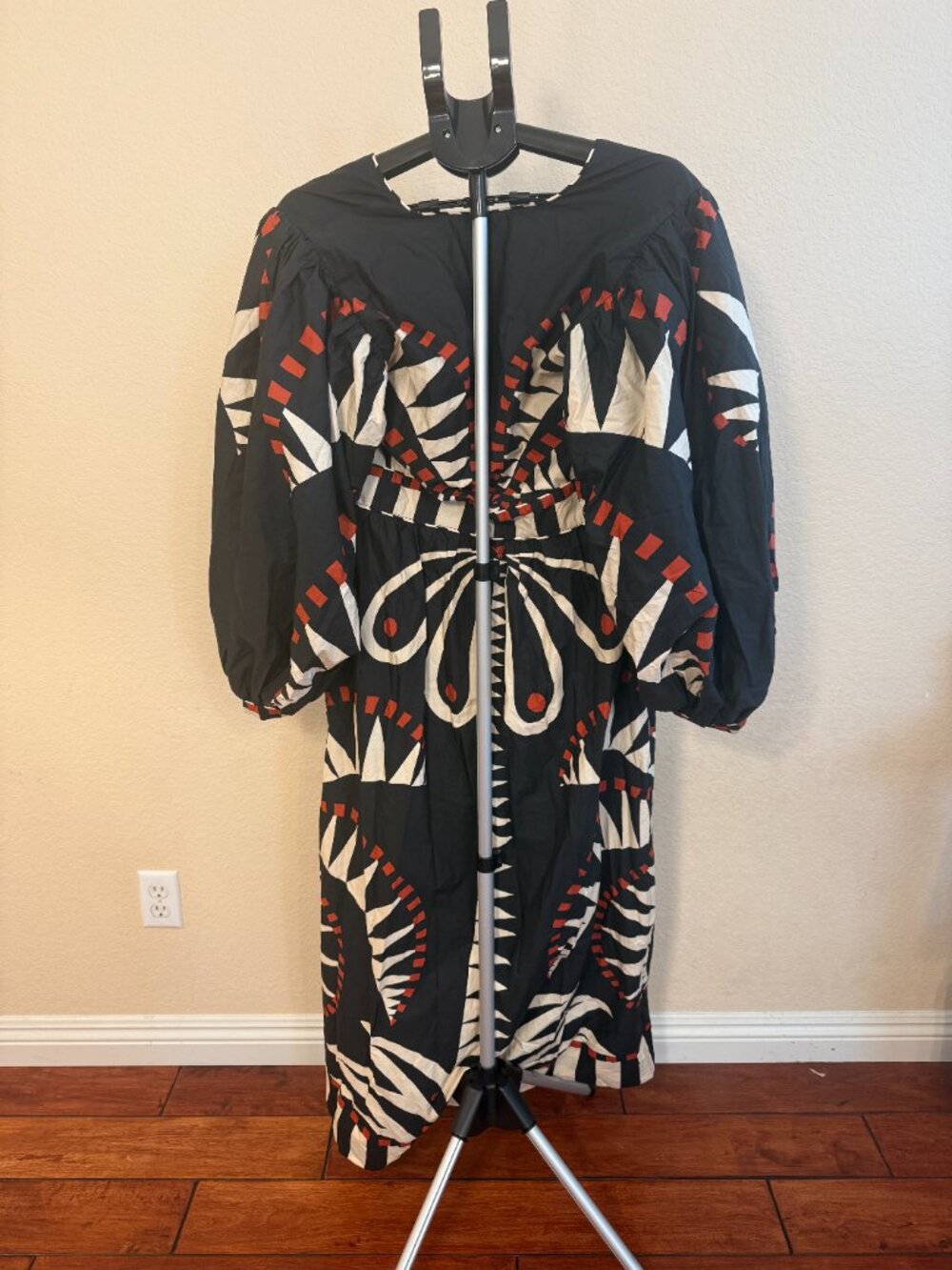 FARM Rio Black, White and Red Geometric Maxi Dress - Picture 3 of 8
